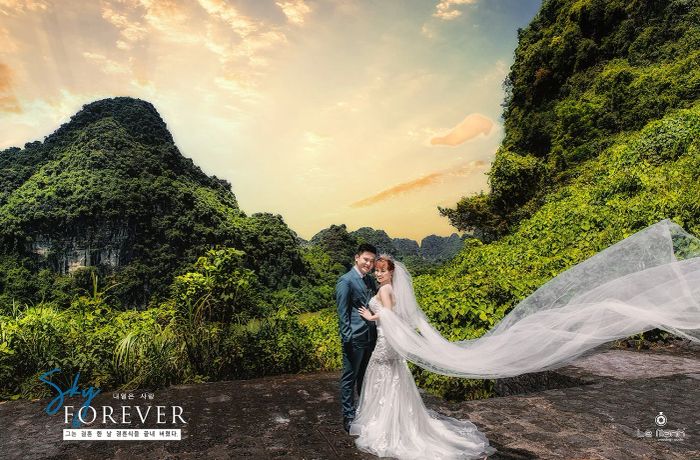 Áo Cưới Lê Mạnh - Những khoảnh khắc tình yêu được tôn vinh qua từng khung hình.
