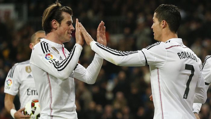 Khoảnh khắc đẹp khi Ronaldo và Bale cùng ăn mừng bàn thắng ảnh 1