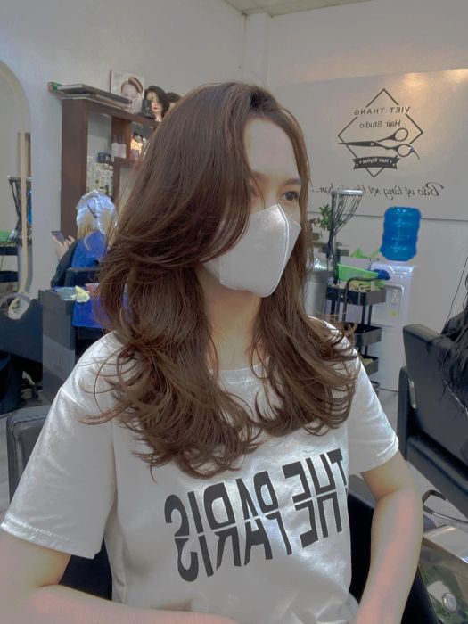 Không gian sang trọng và chuyên nghiệp tại Hair Studio Việt Thắng