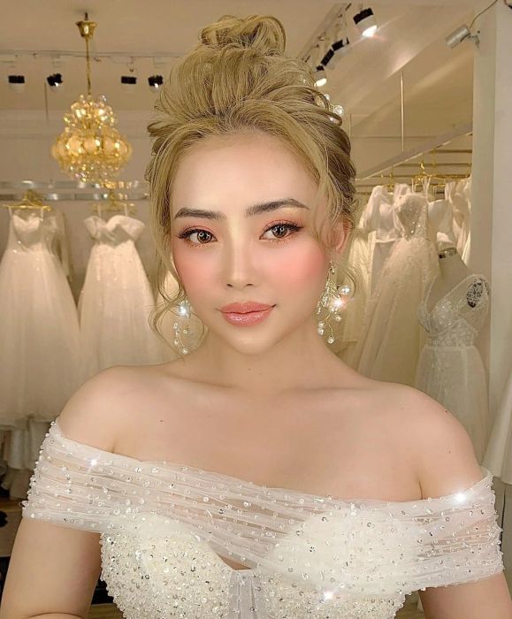 Hồng Hạnh Makeup - Khoảnh khắc rạng ngời của nàng dâu