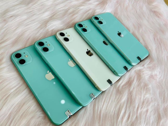 Không gian trưng bày sang trọng tại VIP Mobile