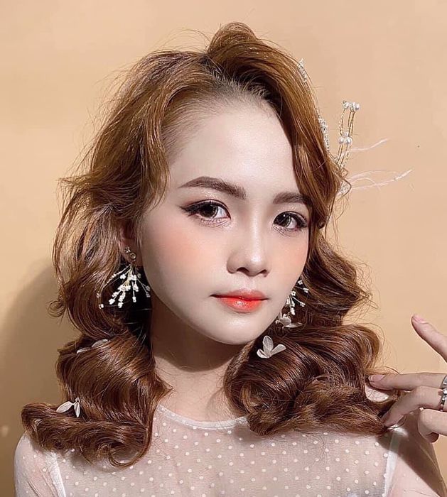 Hình ảnh cô dâu thanh lịch tại Áo Cưới Na Nguyễn