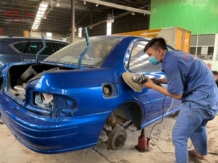 Không gian làm việc hiện đại tại Gara Auto Bình Dương
