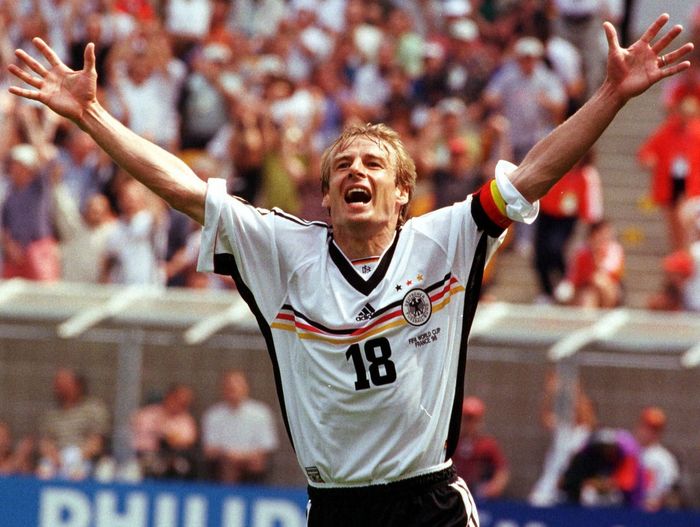 Khoảnh khắc vàng của Jürgen Klinsmann trong màu áo ĐTQG Đức