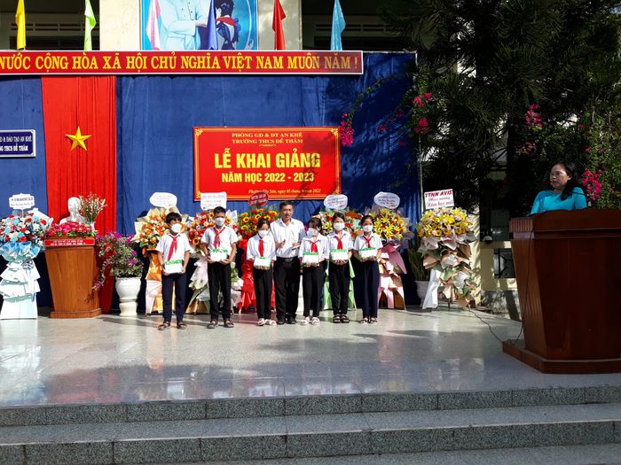 Khoảnh khắc đẹp về THCS Đề Thám qua ống kính nhiếp ảnh