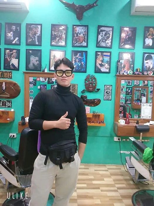 Không gian sang trọng và hiện đại tại Quang Barber Shop (Ảnh 2)