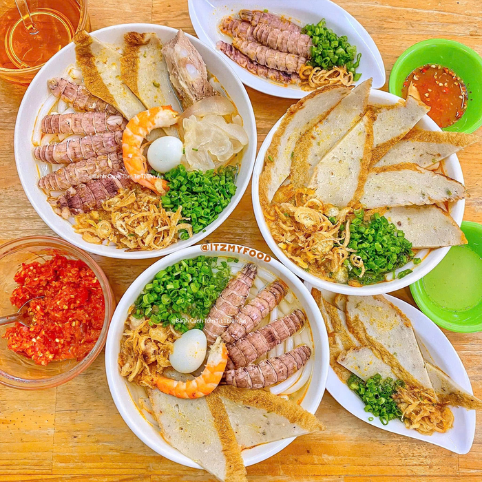 quan banh canh tom tit Nha Trang.png