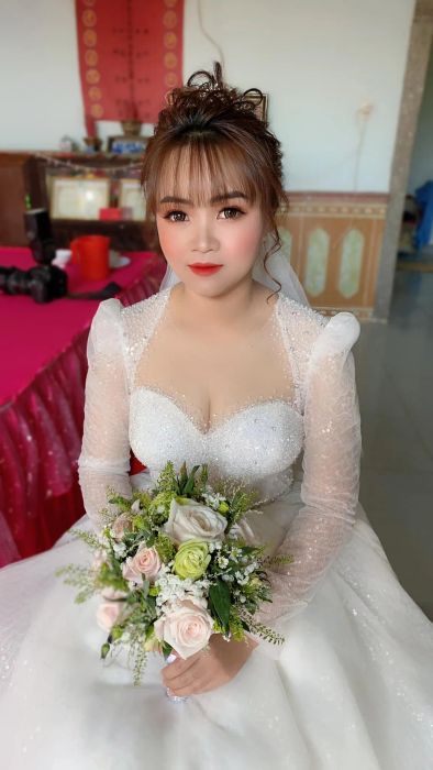 Hân Nhi Studio - Khoảnh khắc tỏa sáng của cô dâu qua ảnh 1