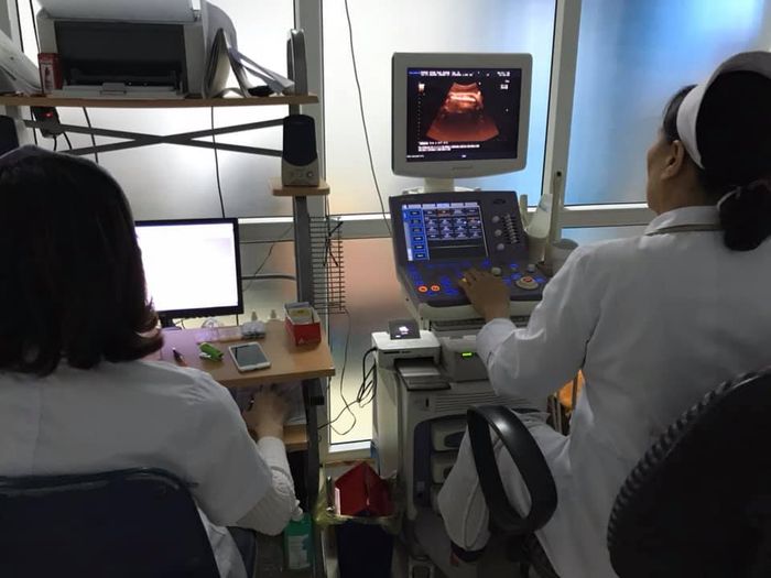 Hệ thống máy móc y tế tiên tiến tại Phòng Khám Đàn Hường
