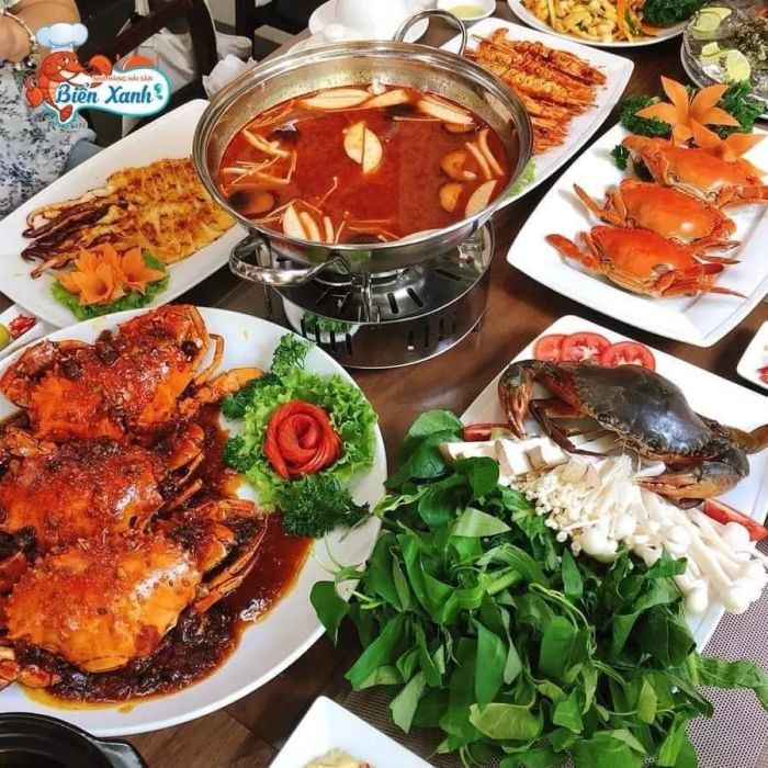 Những món hải sản tươi sống được trình bày nghệ thuật tại Nhà Hàng Biển Xanh - Ảnh 2