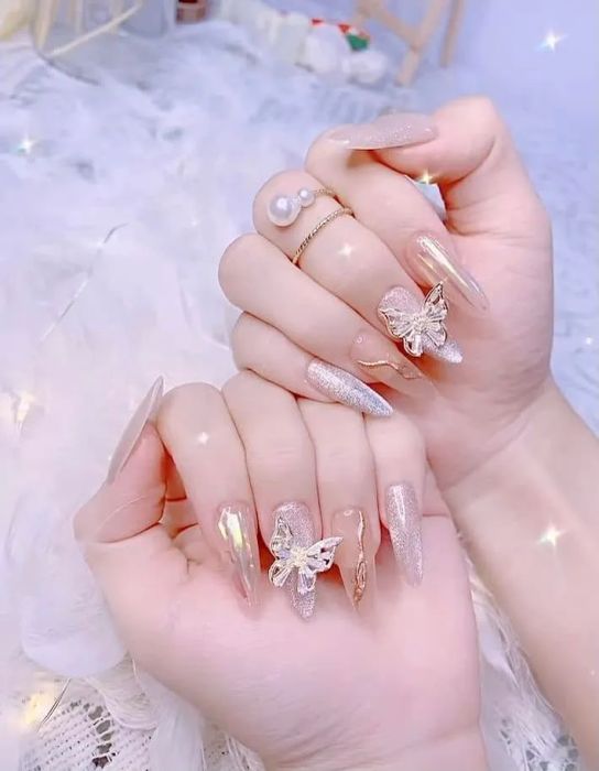 Những mẫu nail tinh tế tại Simple Nail