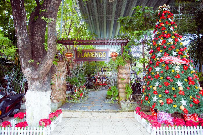 Không gian sang trọng tại Flamengo Coffee