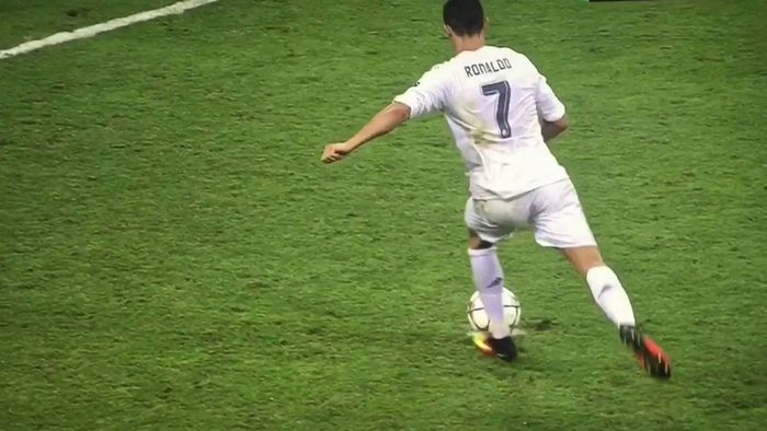 Những pha dứt điểm penalty đầy ma thuật của Ronaldo