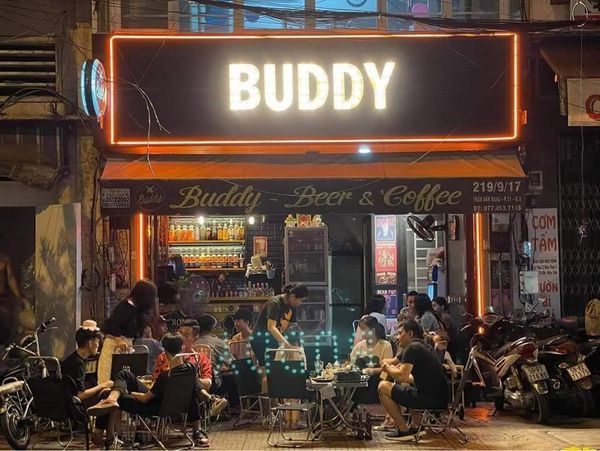 Những món đồ uống nghệ thuật tại Buddy
