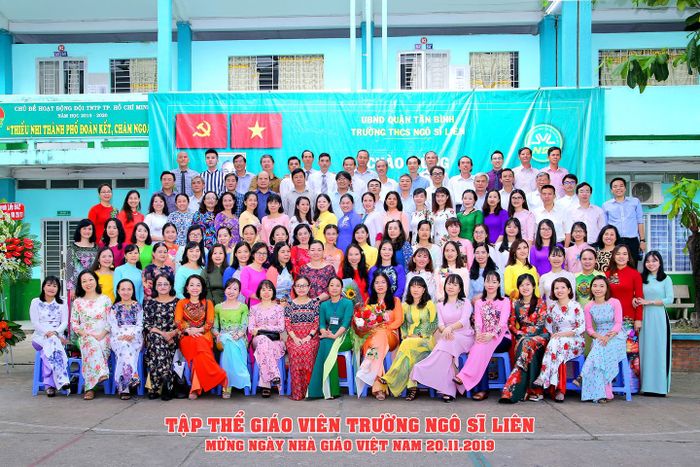 Hình ảnh ấn tượng về THCS Ngô Sĩ Liên: Kiến trúc hiện đại với phòng học tiện nghi, khuôn viên xanh mát - không gian lý tưởng cho sáng tạo và học tập.