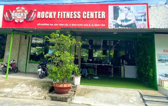 Không gian tập luyện hiện đại tại ROCKY Fitness Center