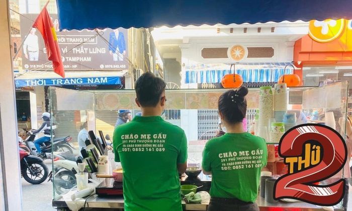 Khách sạn Summer Cửa Lò mang đến những trải nghiệm tuyệt vời từ phòng nghỉ sang trọng, hồ bơi vô cực cho đến các hoạt động giải trí, làm cho mỗi chuyến đi trở thành ký ức khó quên.