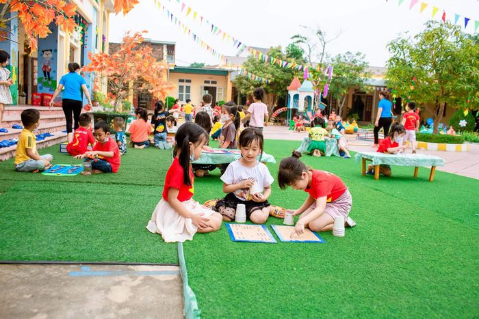 Hoạt động học tập và vui chơi tại Trường Mầm non Diễn Lâm 2