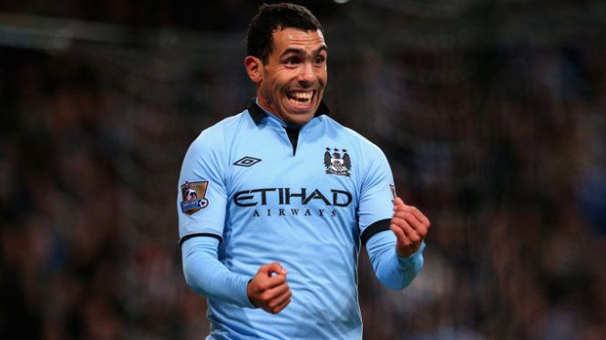 Khoảnh khắc lịch sử Tevez cùng Man City đăng quang Premier League (ảnh 2)