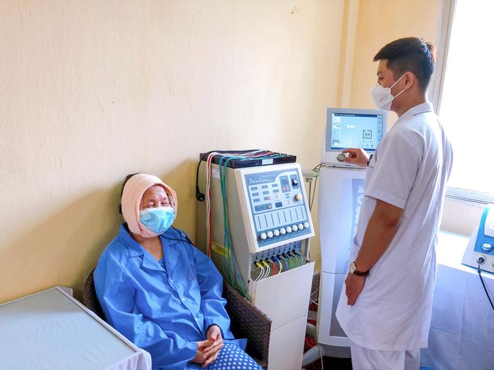 Hình ảnh phòng điều trị hiện đại tại Bệnh viện PHCN Hương Sen