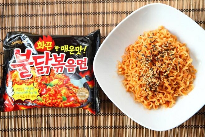 Ảnh minh họa: Mì cay Samyang vị phô mai béo ngậy