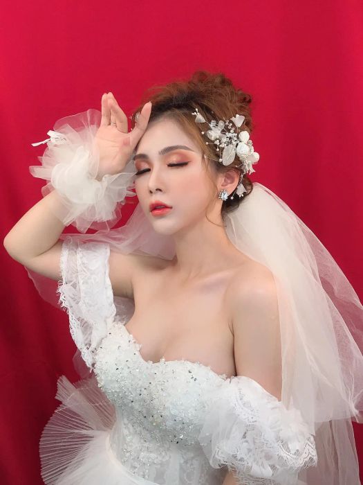 Hình ảnh cô dâu lộng lẫy từ July Wedding - Bridal