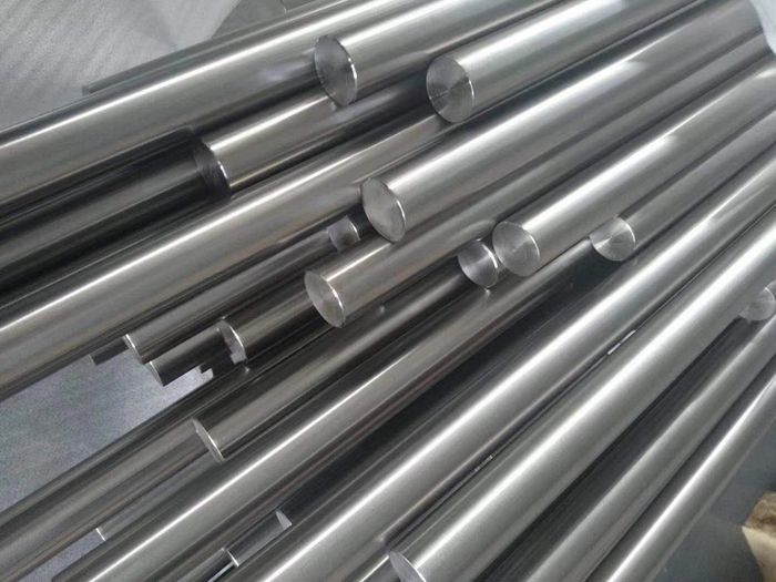 Titan - lựa chọn tối ưu cho công nghiệp đòi hỏi vật liệu siêu bền với khả năng chịu nhiệt đặc biệt. Ảnh minh họa