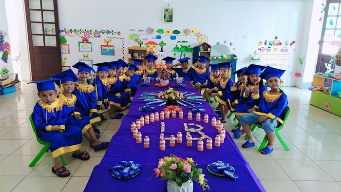 Những giờ học ngoài trời đầy niềm vui của bé tại Trường Mầm Non Thị Trấn Diễn Châu