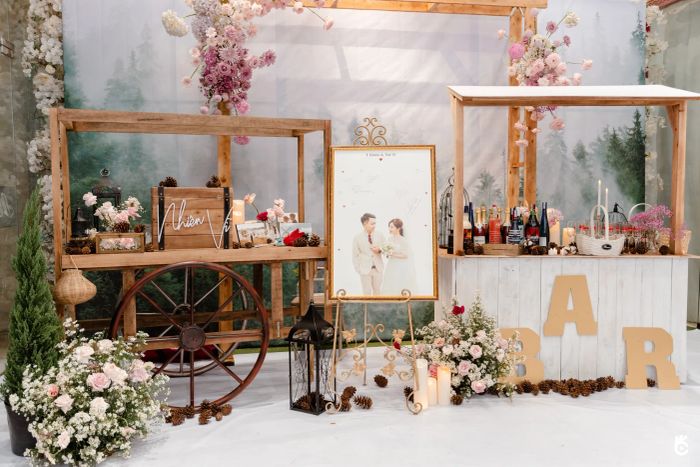 Góc trang trí đậm chất Pháp tại Trung tâm Mon Ami