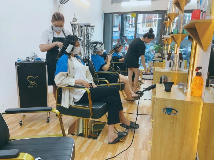 Hình ảnh salon tóc Nam Phạm đẳng cấp