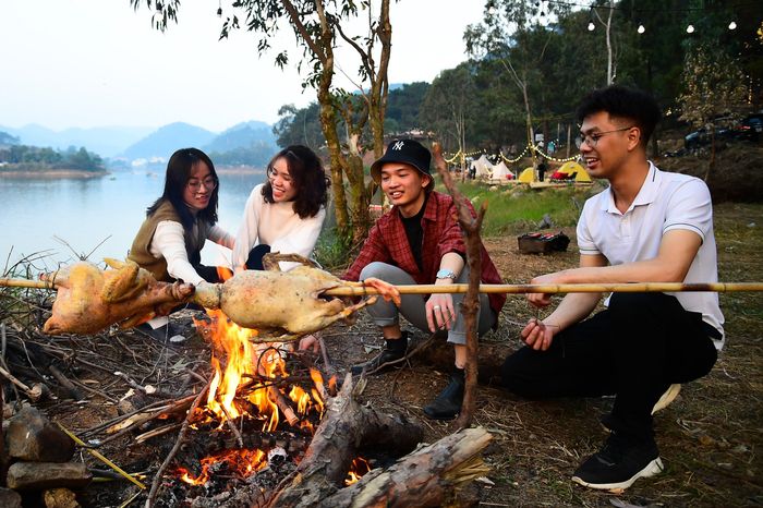 Hình ảnh minh họa: Thánh Gióng trong nghệ thuật dân gian (Nguồn: Di sản quốc gia)