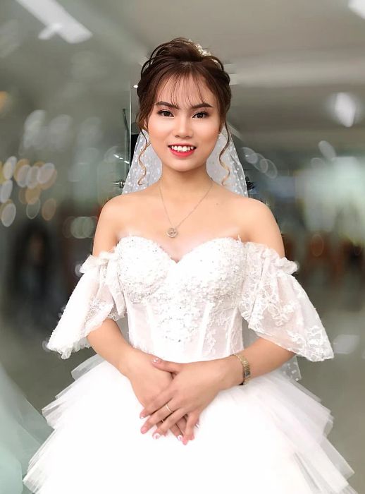 Tác phẩm trang điểm cô dâu đẹp mê hồn của Lăng Ngọc Huyền