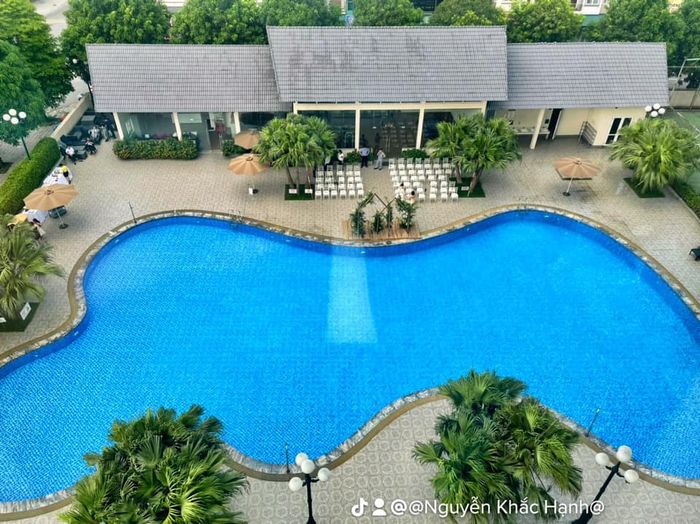 Không gian sang trọng tại Bể Bơi Mường Thanh Luxury
