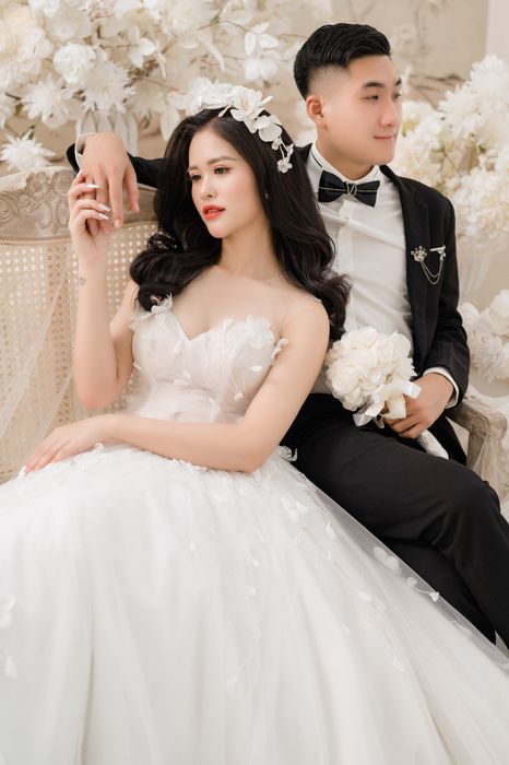 Bộ sưu tập ảnh cưới nghệ thuật tại Meera Bridal