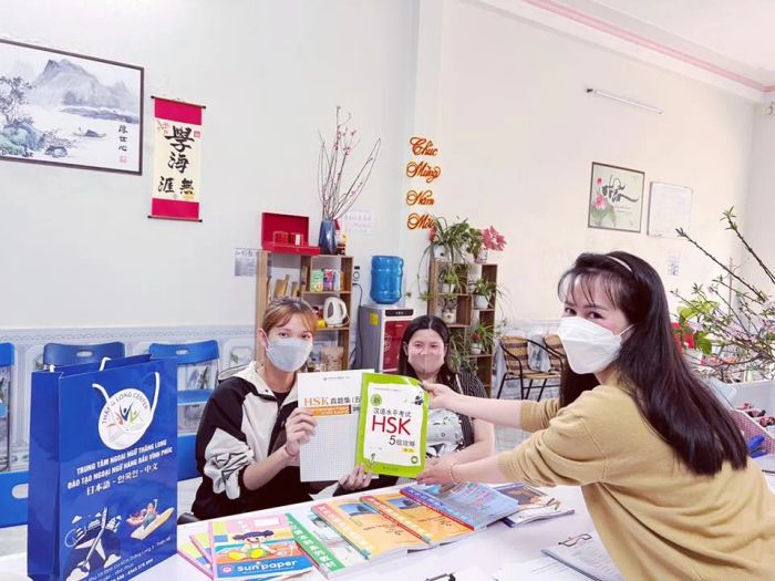 Hình ảnh cơ sở vật chất hiện đại tại Trung tâm Ngoại ngữ Thăng Long