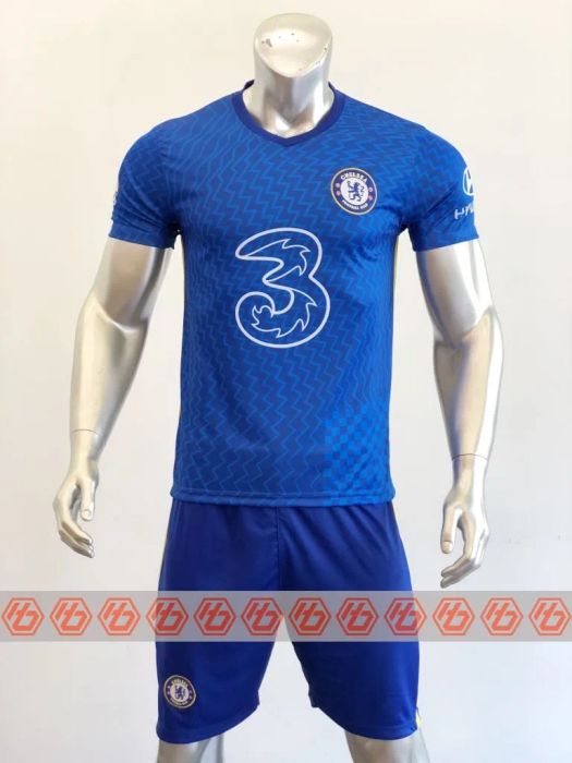 Bộ sưu tập giày đá banh đa dạng tại HIDO SPORT