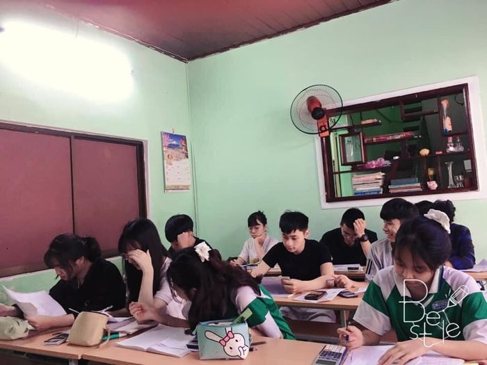 Trung tâm luyện thi Đại Học Quảng Đà - Hình ảnh 2