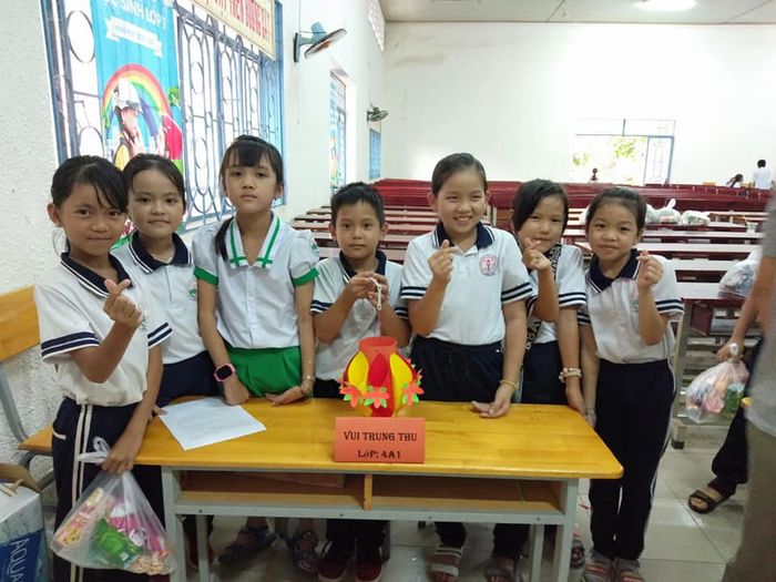 Hình ảnh Trường Tiểu học, THCS Nguyễn Hữu Cảnh - Khuôn viên xanh mát