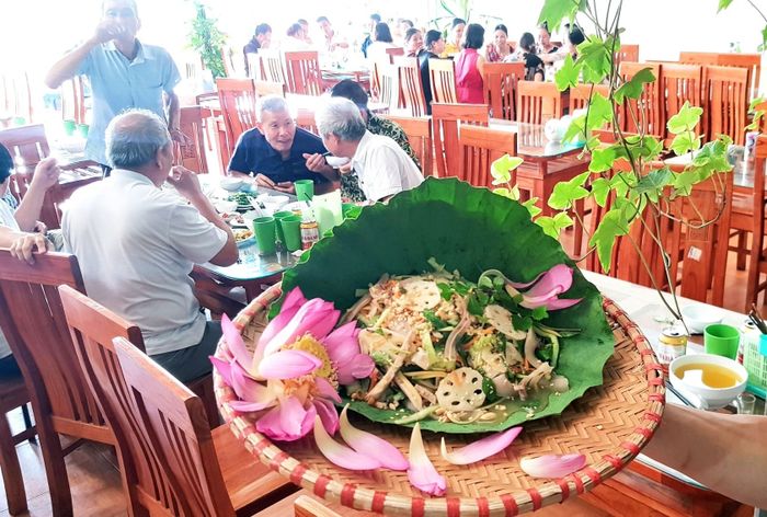 Nhà hàng Đông Hải - Nét đẹp ẩm thực giữa cao nguyên (Ảnh 2)