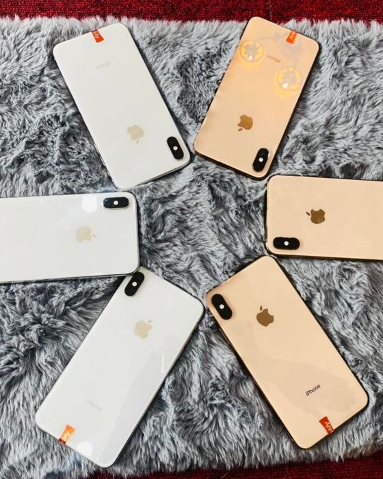 Không gian trưng bày sang trọng tại iPhone Air Store - Ảnh 1