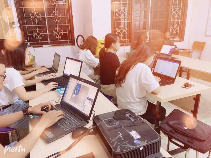 Mô hình lớp học trực tuyến tương tác cao tại Tiếng Trung Bảo Bảo