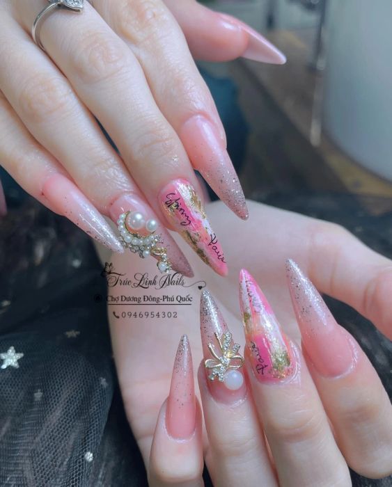 Những mẫu nail ấn tượng tại Trúc Linh Nail