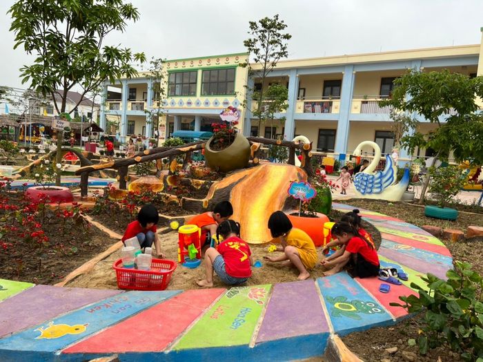 Khám phá không gian học tập qua loạt ảnh đẹp về Trường Mầm Non Diễn Liên - Nơi mỗi góc nhỏ đều thấm đẫm tình yêu thương dành cho trẻ thơ.