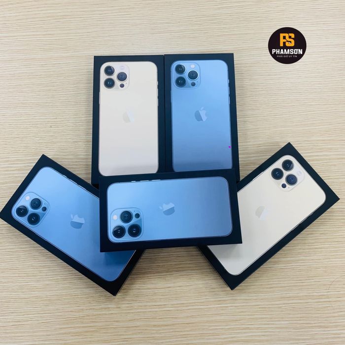 Không gian trưng bày iPhone sang trọng tại Điện Thoại Phạm Sơn - Ảnh 1