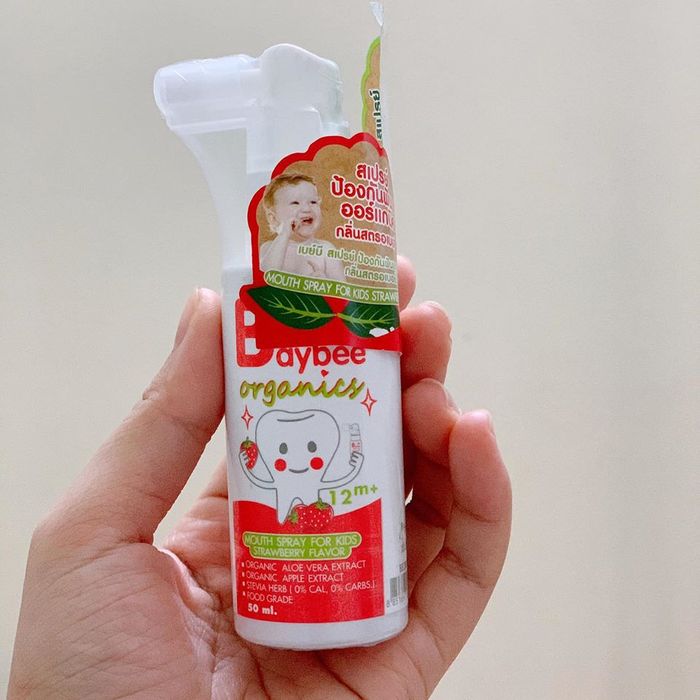 Xịt Chống Sâu Răng Baybee Organic - Thiết kế chai xịt tiện lợi, giúp mẹ chăm sóc răng bé mọi lúc mọi nơi chỉ với vài thao tác đơn giản.