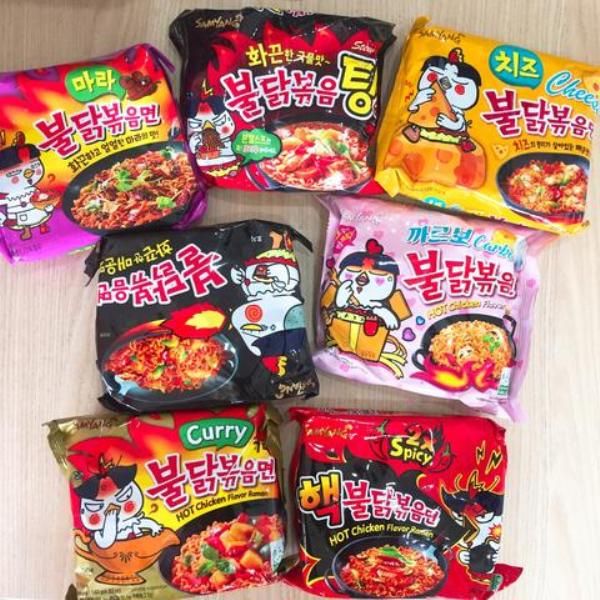 Ảnh minh họa: Tô mì cay Samyang đỏ rực quyến rũ