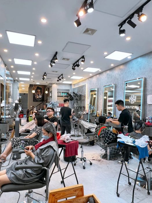 Hình ảnh 1 Hoàng Huy Hair Salon - Không gian sáng tạo cho những kiểu tóc ấn tượng
