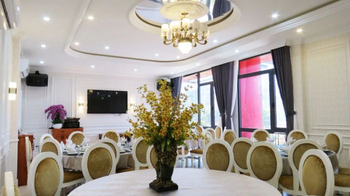Không gian tiệc sang trọng tại Tân Nam Hải