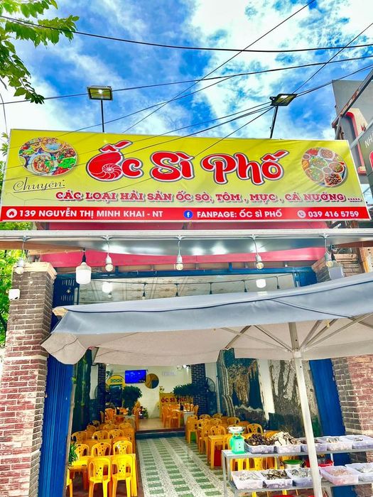 Khám phá hình ảnh đầu tiên về không gian ấm cúng và các món ốc hấp dẫn tại Quán Ốc Sì Phố