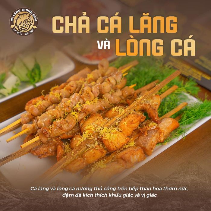 Không gian thưởng thức chả cá Lăng Thung Cấm đậm chất Hà Thành